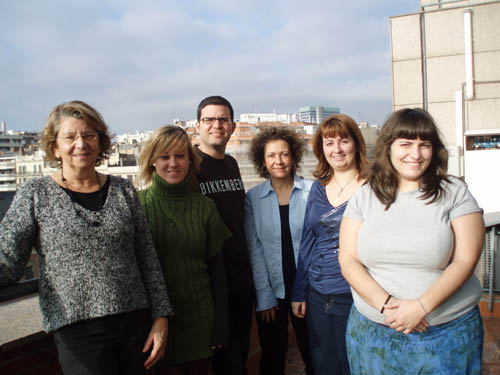 Parte del grupo de investigadores del CSIC que ha liderado el trabajo: de izquierda a derecha, Rosa Cristóbal, Susana Revilla-Ortueta, Yoelvis García-Mesa, Coral Sanfeliu, Silvia García-Matas, Jessica López-Regalo.   
