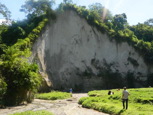Dipòsits de fluxos proximals de l'erupció TBJ. És la Unitat F, originada durant una de les fases més actives de l'erupció. (Imatge: Dario Pedrazzi