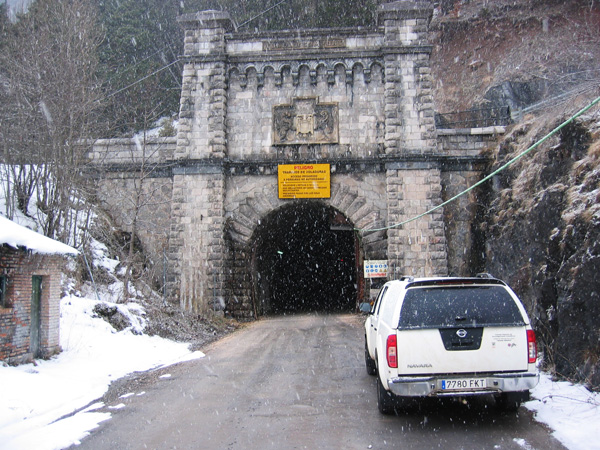 Entrada al túnel de Canfranc, on es troba el Laboratori Subterrani. Foto: M. Ruiz.