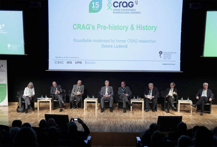 Participantes en el acto del 15 aniversario del CRAG.