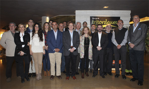 Miembros de Agrasys, con investigadores del Instituto de Agricultura Sostenible del CSIC, representantes de cadenas de panadería (Forns Enrich, Fleca Balmes, Cruixent y Forns Mistral, entre otros), y colaboradores, en la presentación de Tritordeum.