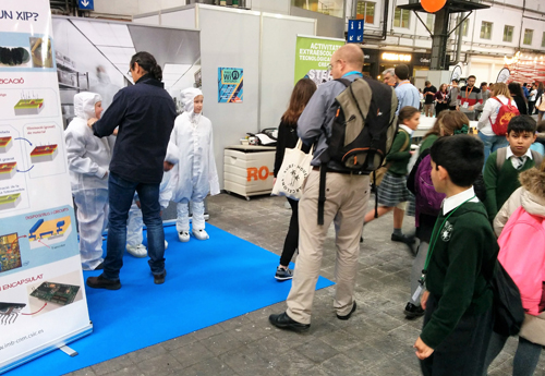Estand del Institut de Microelectrònica de Barcelona (IMB-CNM) en la edició passada de YoMo.